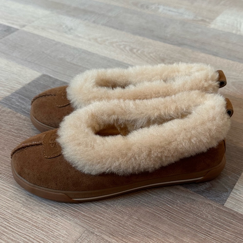 Ugg Slipper - image 1